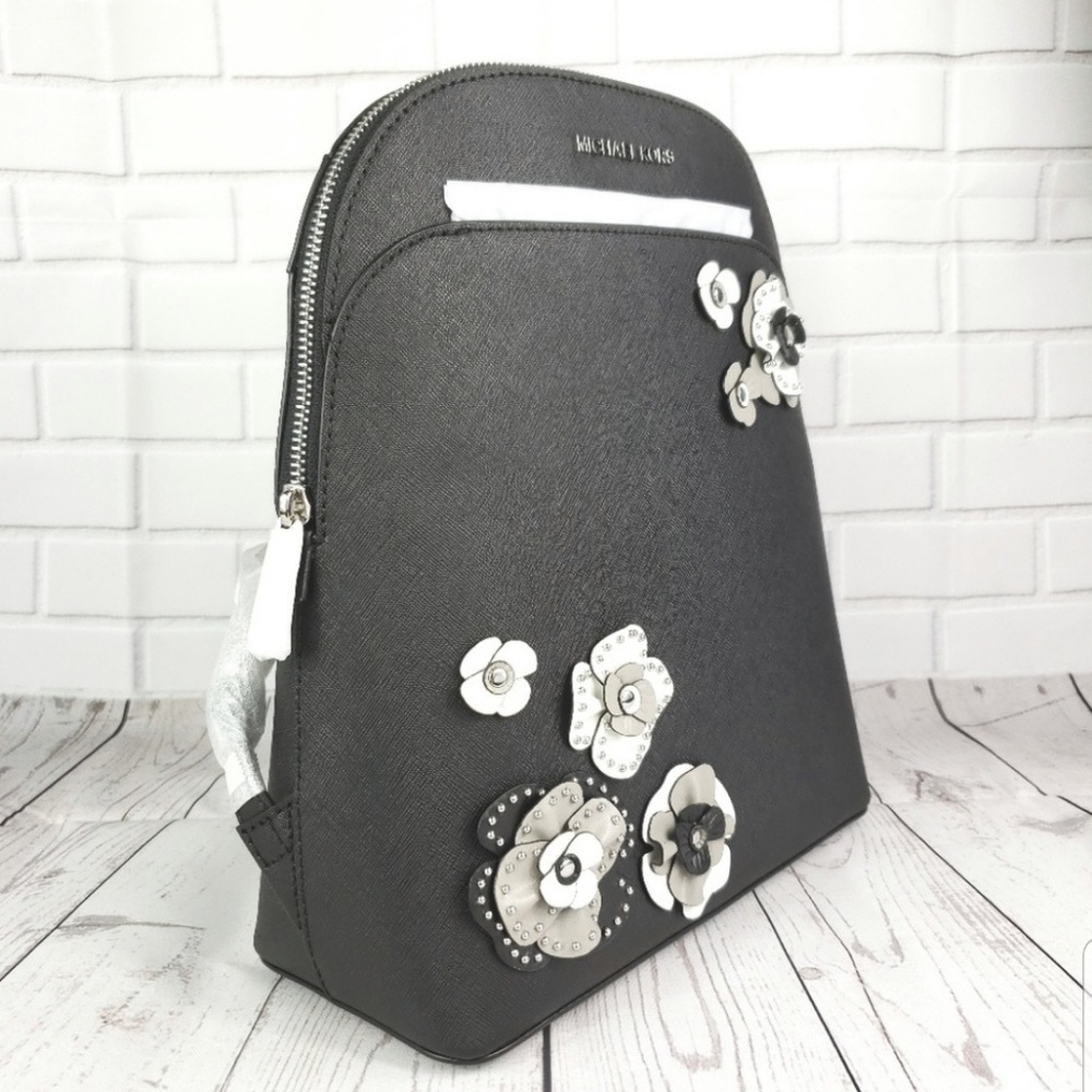 💕LAST ONE💕 Michael Kors Black Emmy Backpack - Picture 2 of 4